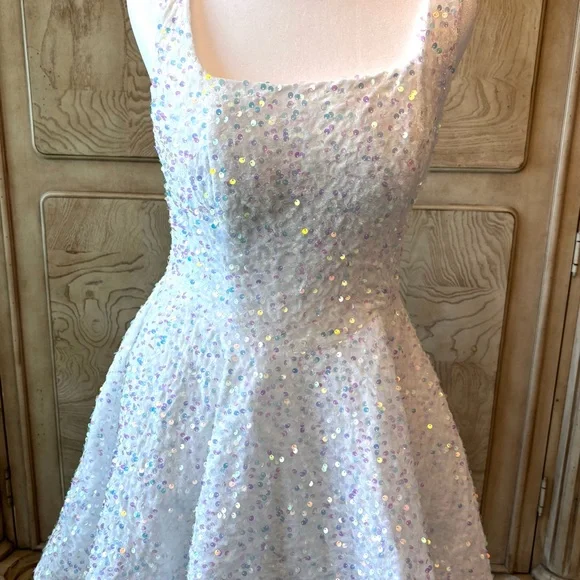 NEW White Cocktail Dress, White Prom Dress, White Dress, Sequin Dress, Size 6 - Picture 6 of 10